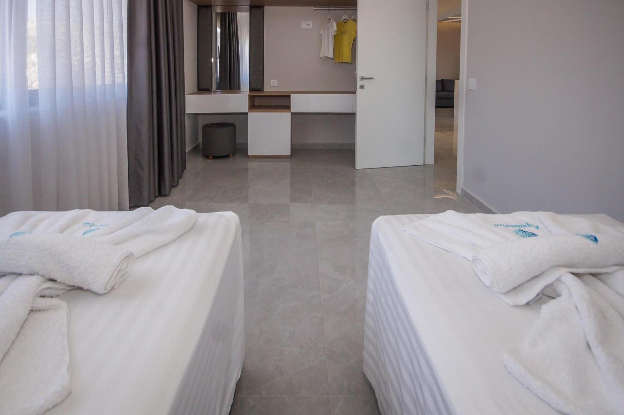 Aquamarine Luxury Suites Арханґелос Екстер'єр фото