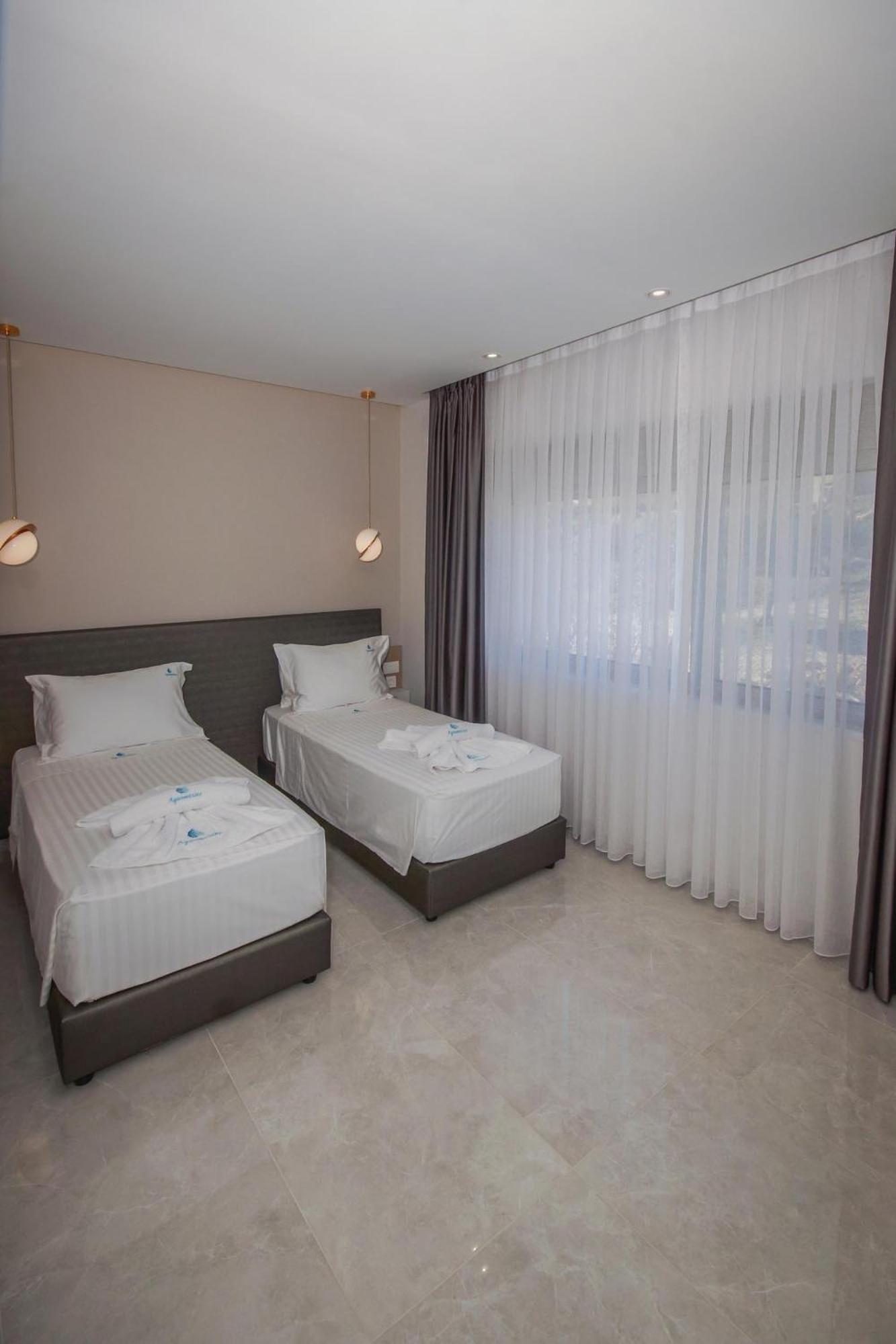 Aquamarine Luxury Suites Арханґелос Екстер'єр фото
